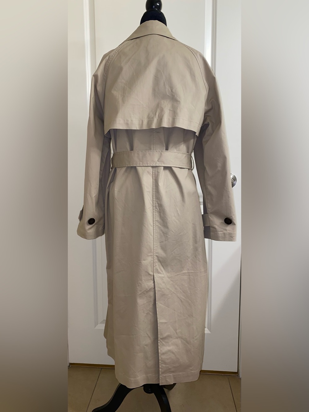 Zara Classic Long Double-Breasted Cotton Trench Coat in Light Tan - Picture 7 of 11